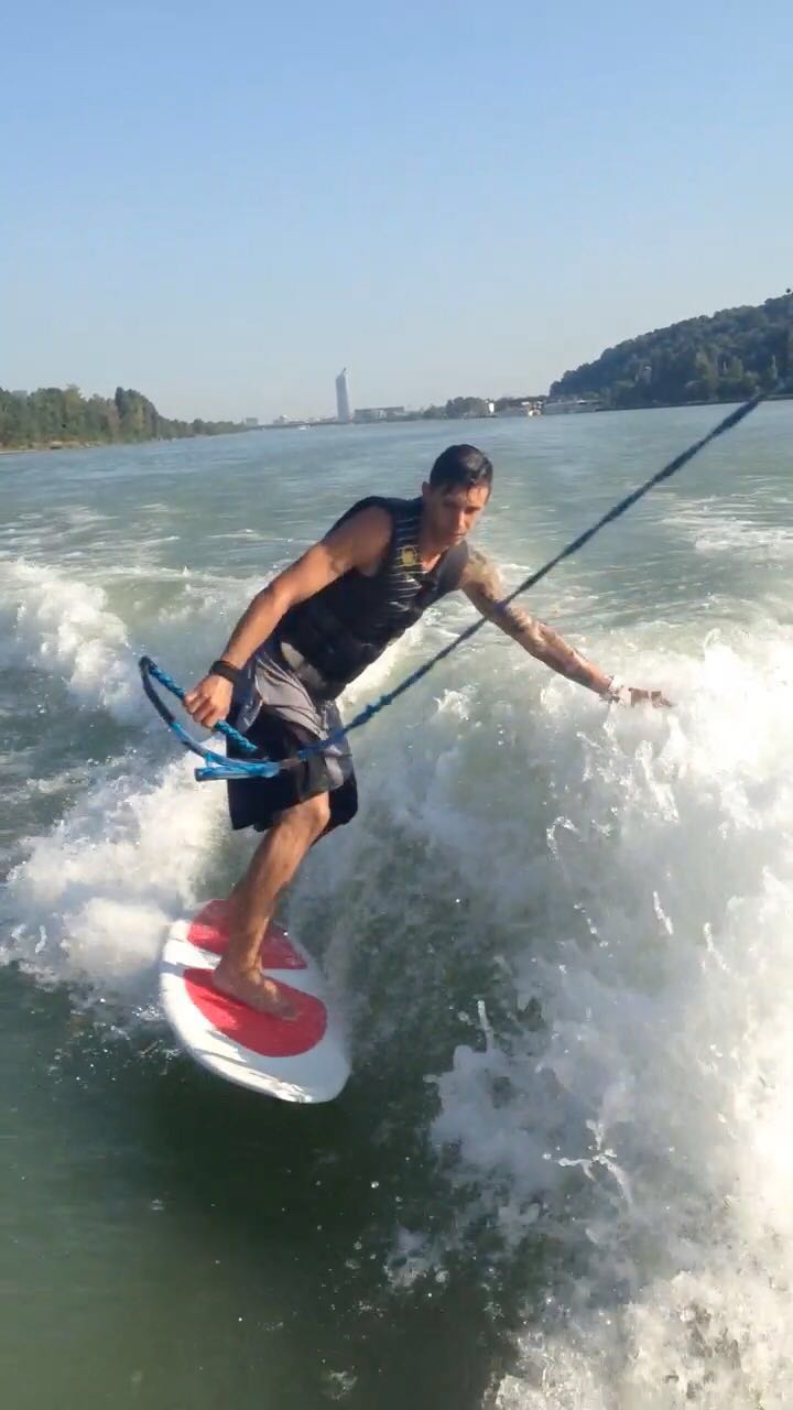 Wakesurf